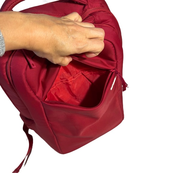 Incase ICON Backpack 23L Signal Red Backpack Modern Design Durable - Picture 8 of 11